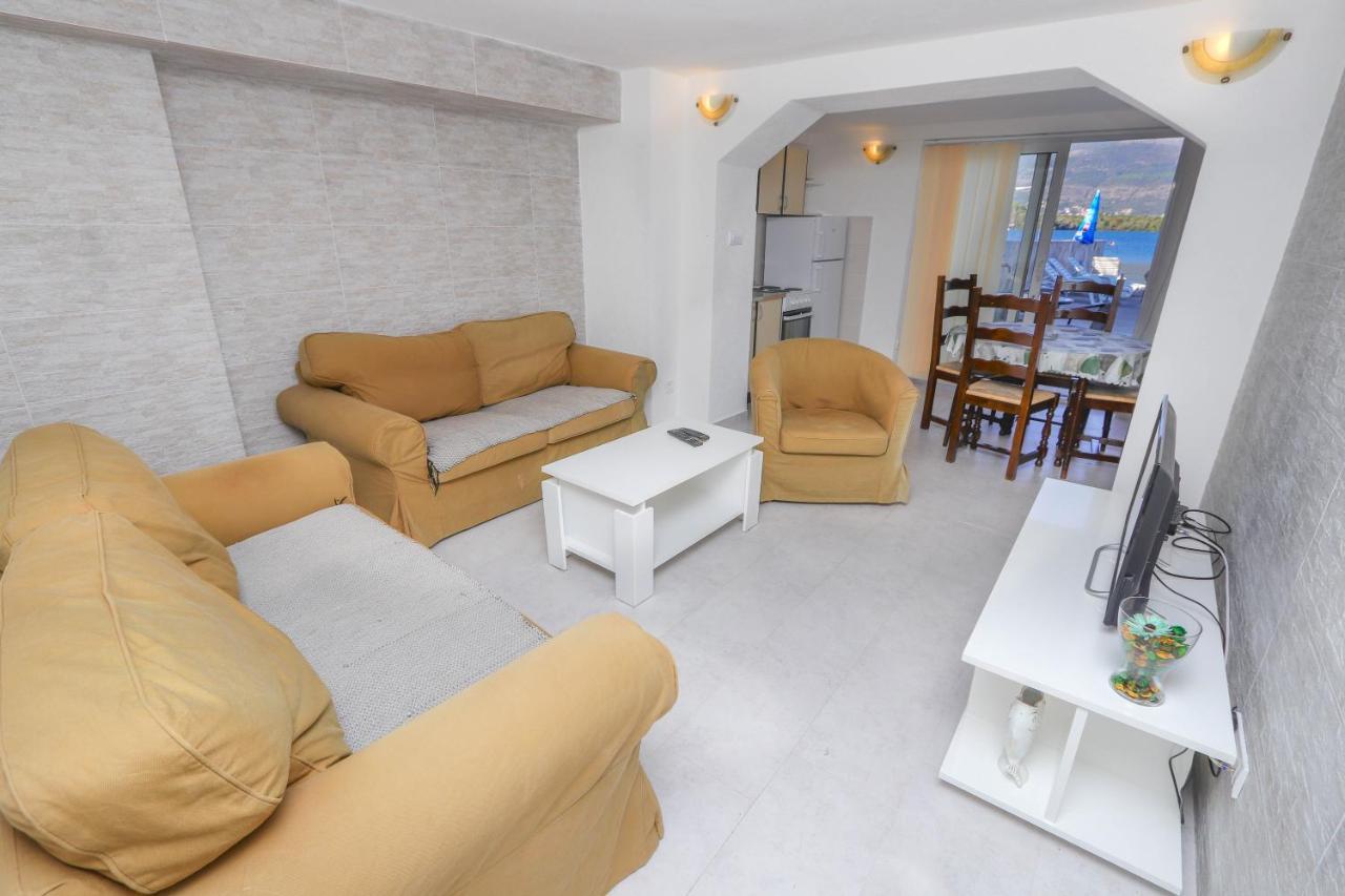 Apartments Bella Di Boka Tivat Exterior photo