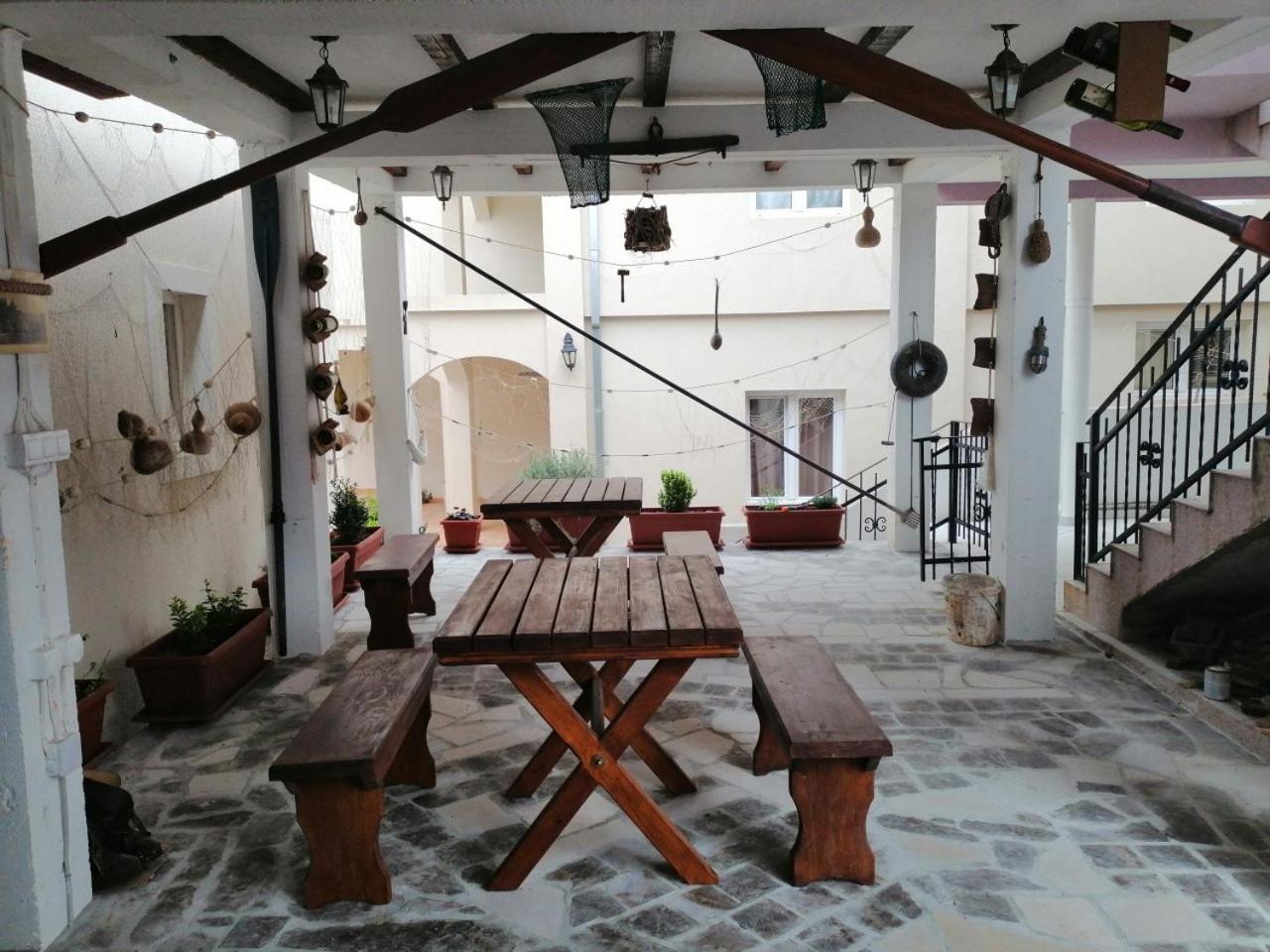 Apartments Bella Di Boka Tivat Exterior photo